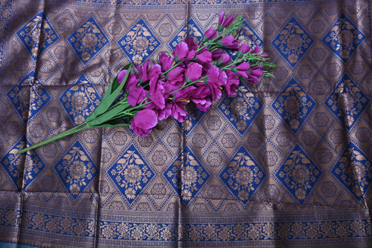 Tissue Silk Kathpadar Saree with Contrast Blouse & Zari Work | Krishna Pooja Textiles Market