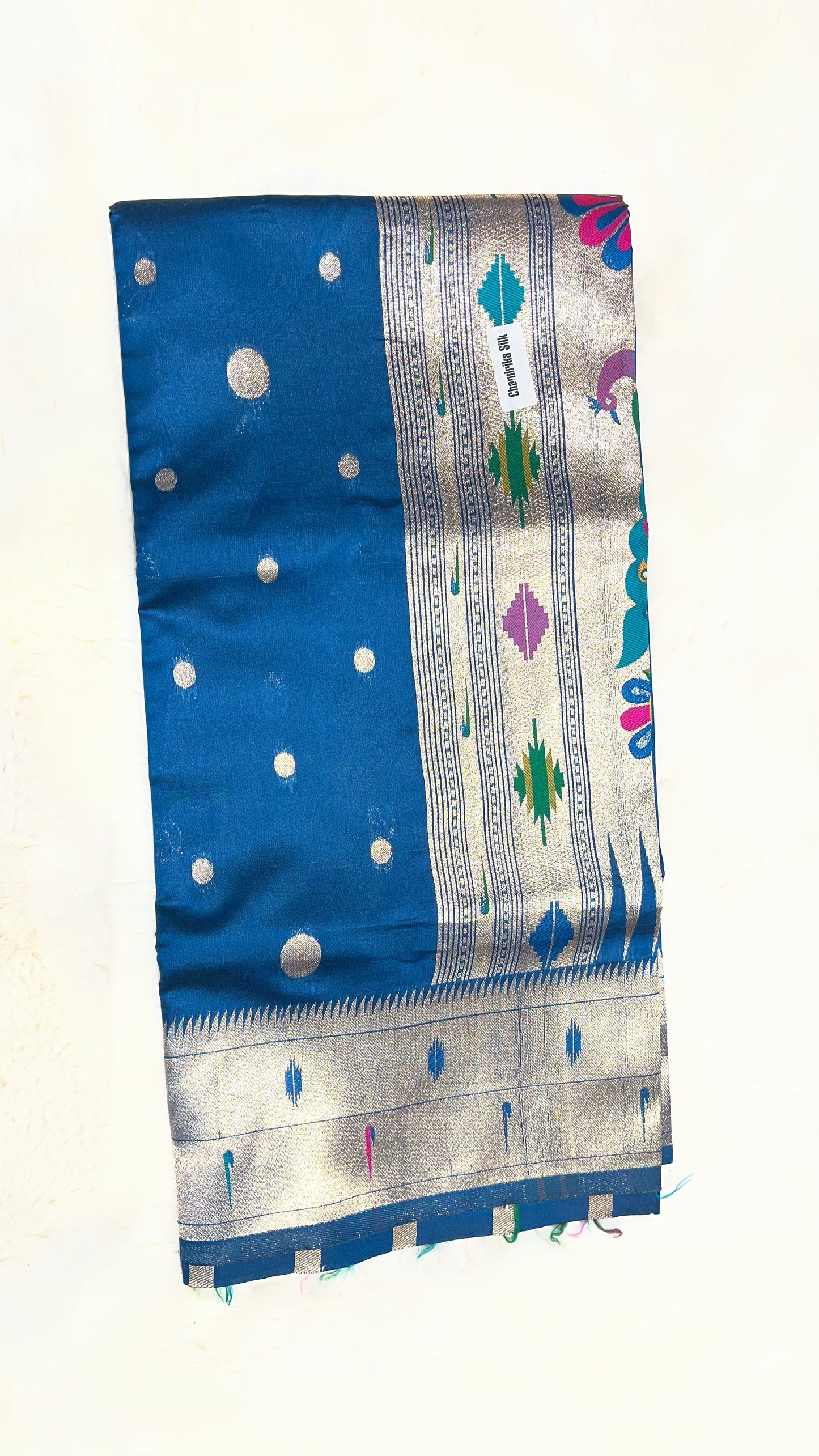 Chandrika Silk Kathpadar Muniya Paithani Saree with Rich Pallu & Zari Border-01