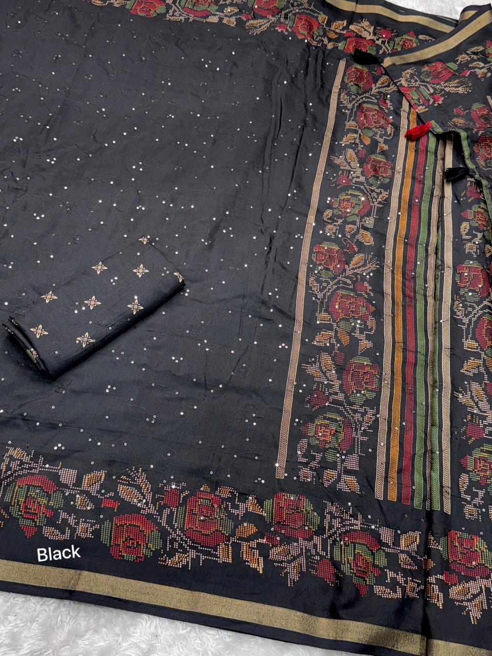 Designer Daftari Kashmiri Style Mul Cotton Saree with Thread Work Sequins & Zari Jacquard Border